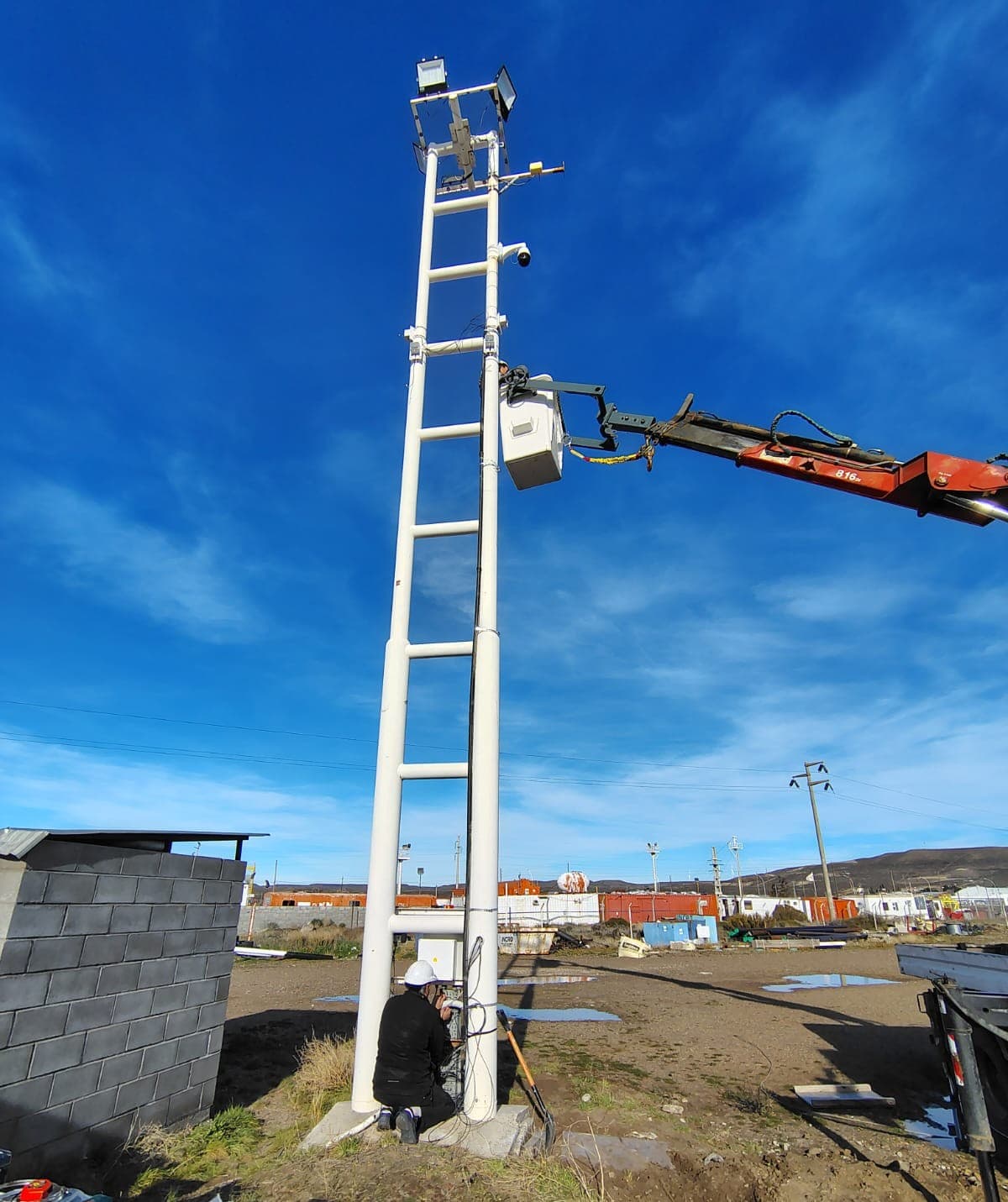 Instalación de sistema de CCTV y monitoreo 24/7 - Base Incro